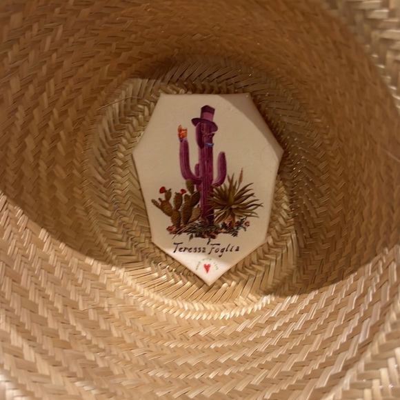 Teresa Foglia Hat ❤️ - Picture 2 of 3